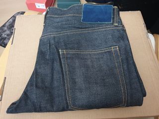 (Category: ) located in . Submitted by clearingwardrobes (Listing ID 1011811727, Image 1). Description: .
