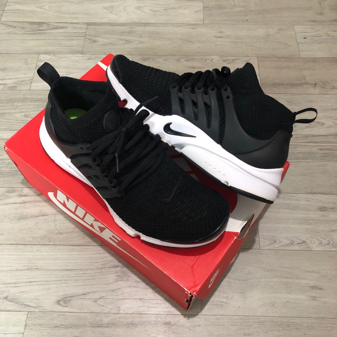 cleaning white nike presto fly shoe