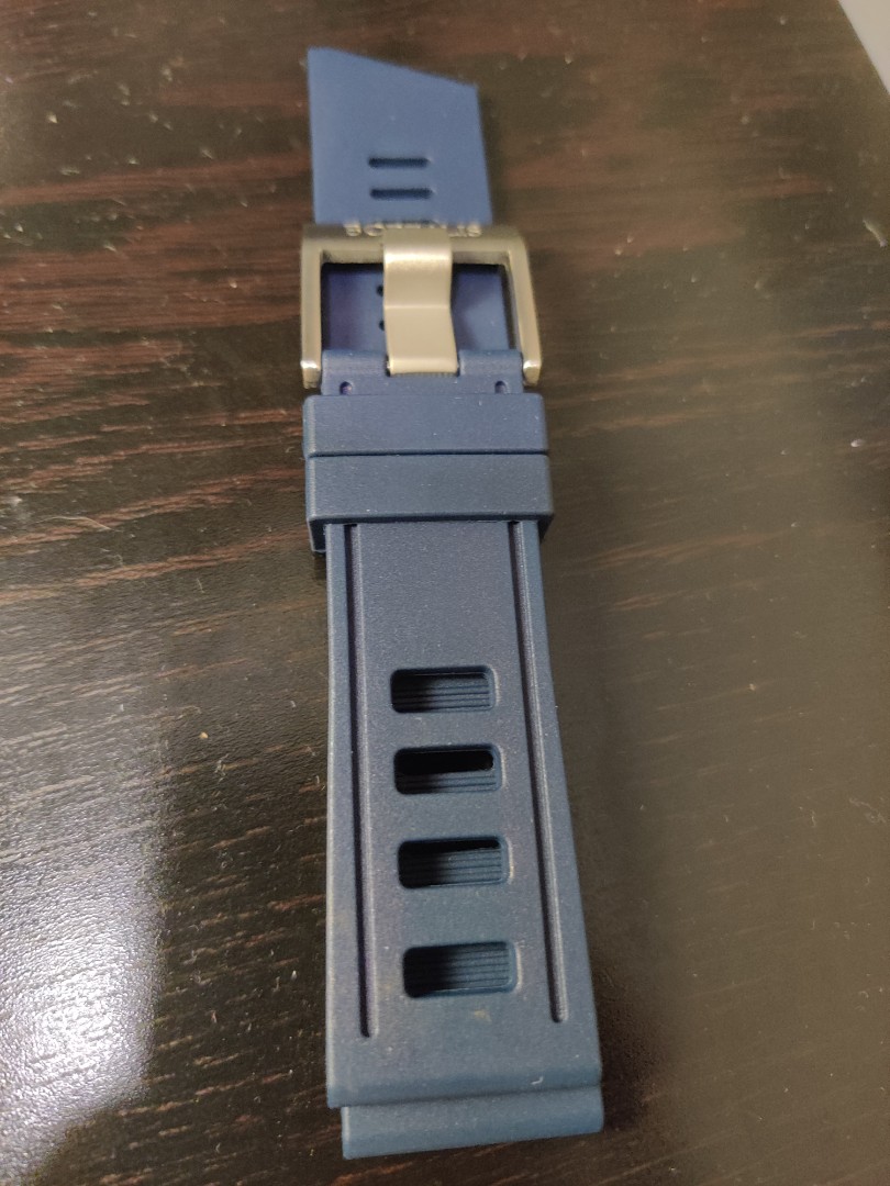 Borealis vulcanized rubber strap 2025