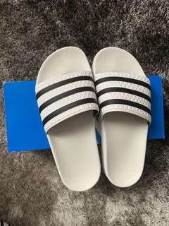 (Category: ) located in . Submitted by iqa_items (Listing ID 1012051463, Image 1). Description: .