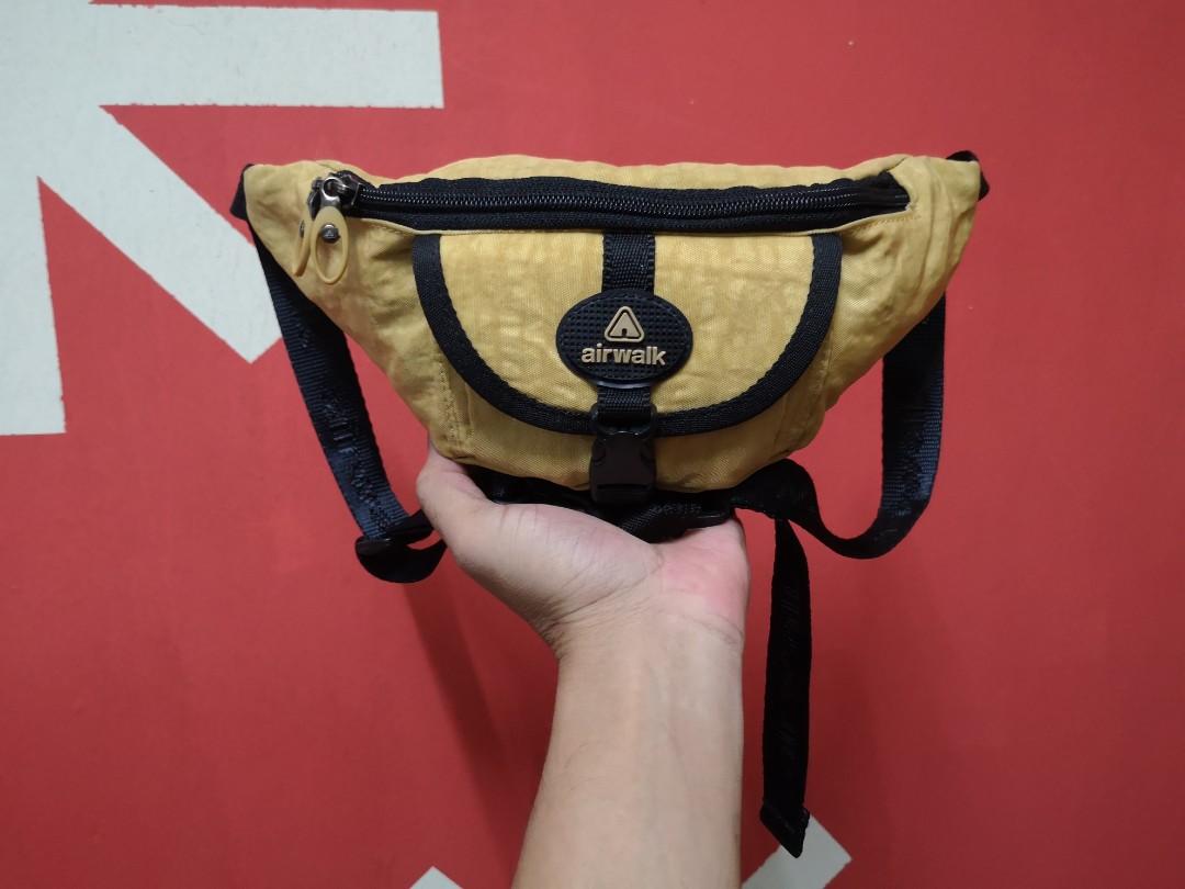 Airwalk best sale hip bag