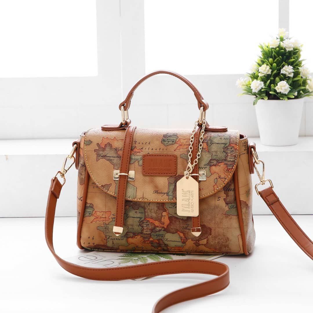 handbag alviero martini