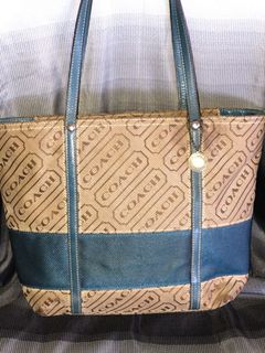 (Category: ) located in . Submitted by maxwardrobe (Listing ID 1012141128, Image 1). Description: .
