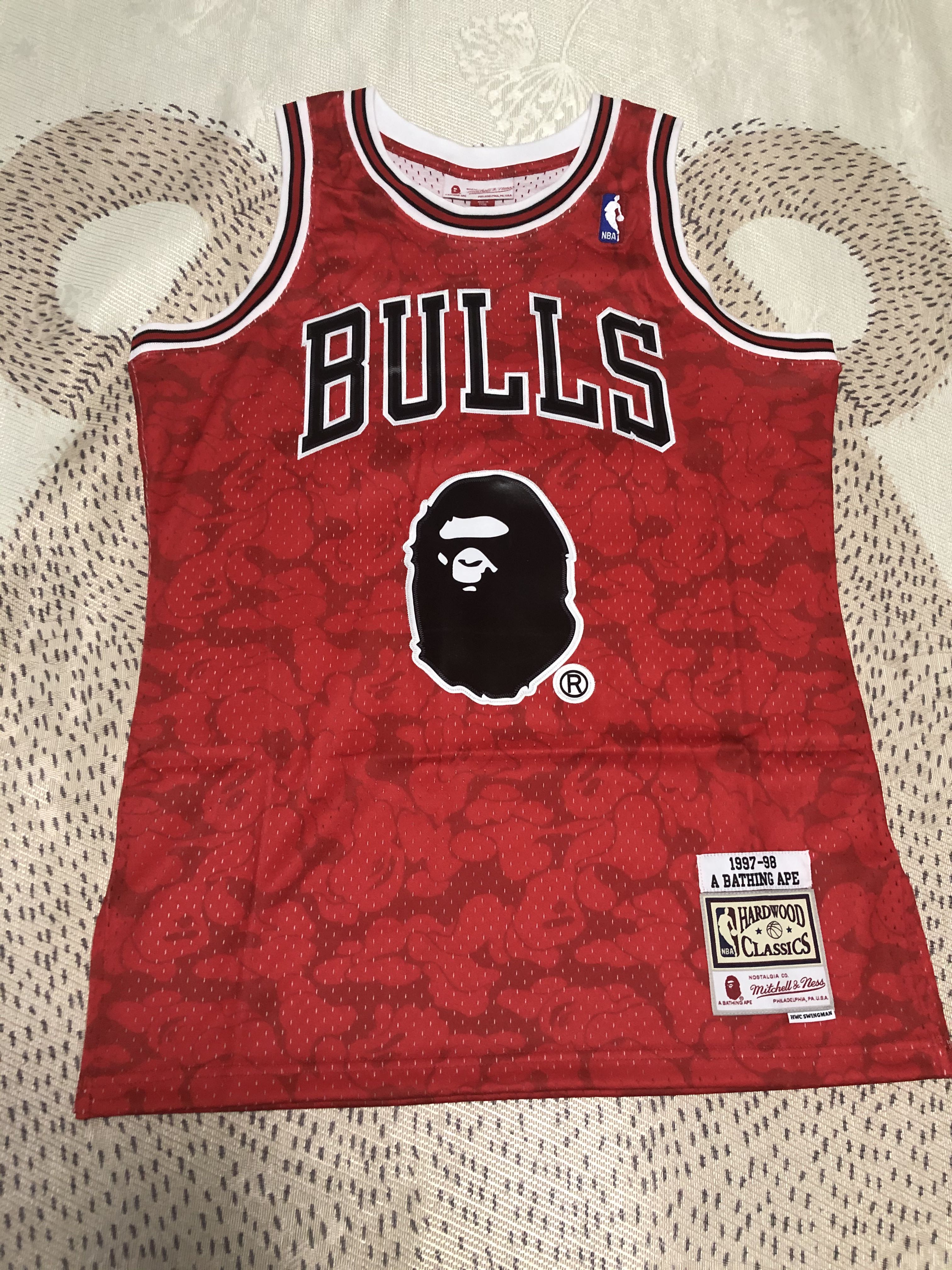Bape x Mitchell Ness Tee NBA Bulls Men s Fashion Activewear on