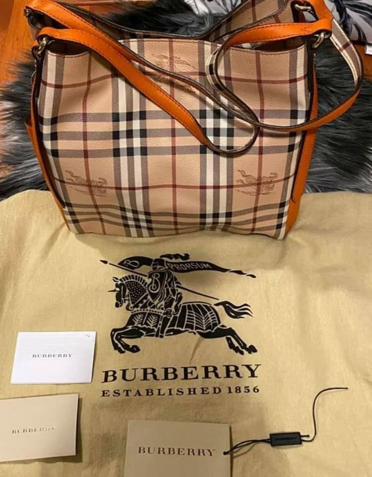 burberry wallet uae