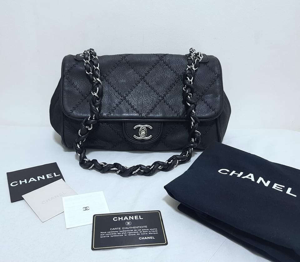 chanel ultimate stitch flap bag