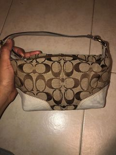 (Category: ) located in . Submitted by elldora (Listing ID 1012084013, Image 1). Description: .