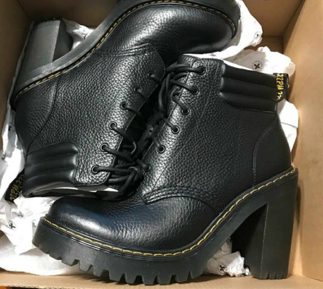 Dr Martens Boots Size 36 Women s Fashion Footwear Boots on