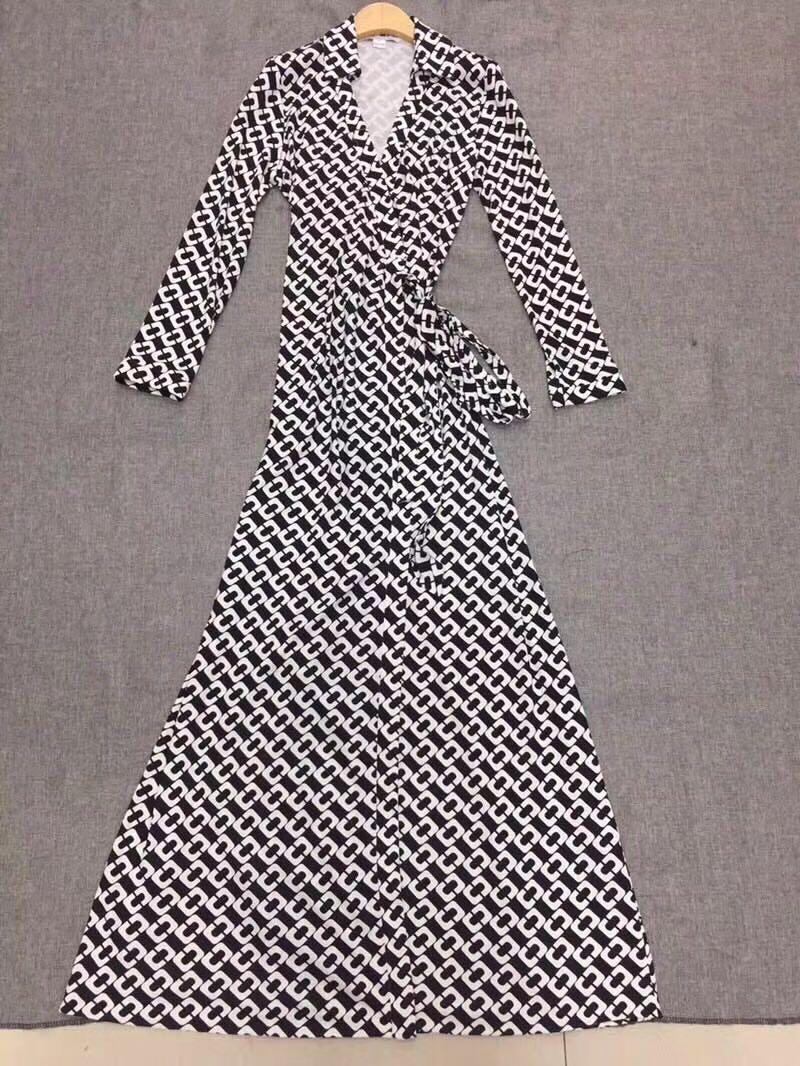 DVF New Jeanne Two Chain Link Wrap Dress, Women's Fashion, Clothes