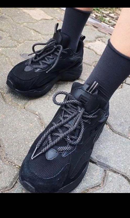 FILA 全黑波鞋返工鞋, 女裝, 鞋, 波鞋- Carousell Fila 全黑波鞋返工鞋, 女裝, 鞋, 波鞋- Carousell
