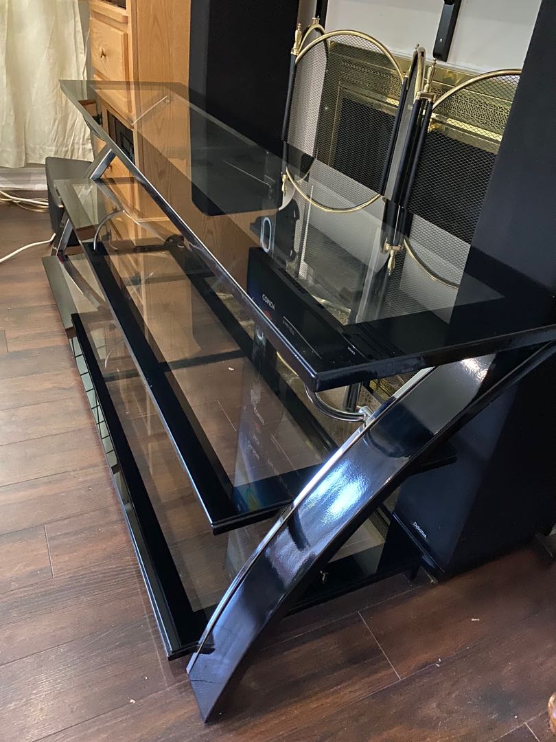 Glasstop TV Stand