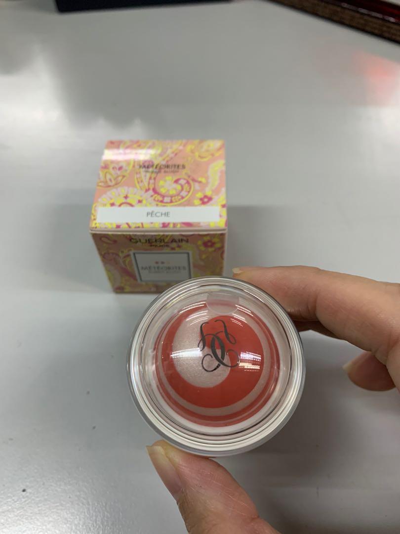 guerlain meteorites bubble blush