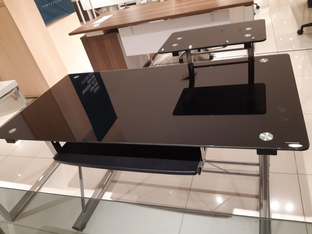 Hazel desk outlet glass black