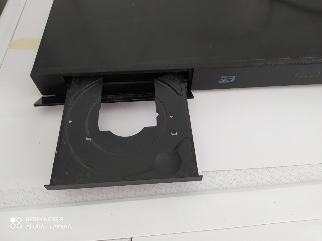 LG blu ray Dvd player..BP420..with RCA outputs, TV & Home Appliances