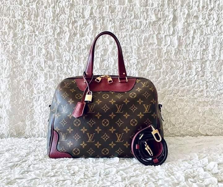LV Retiro Cuir Aurore (Category: Luxury Bags & Wallets) located in Carmona. Submitted by bagislifeshop (Listing ID 1012112197, Image 2). Description: 98% New Aurore Cuir leather Classic monogram body Shiny gold hardware Dimensions-13"x9"x6" Handle drop-5" Adjustable & detachable strap Good as new, mint condition Comes w/ card, dustbag, paperbag Clochette, padlock and keys.
