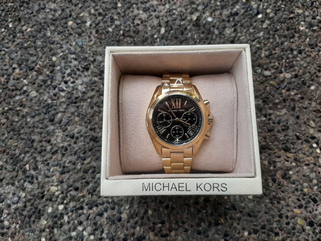 MICHAEL KORS PAWNABLE GOLD WATCH, Women's Fashion, Watches & Accessories,  Watches on Carousell