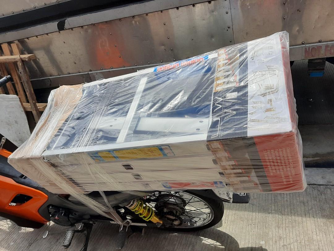 Multi purpose Ladder (Category: Ladders & Steps) located in Manila. Submitted by gigalightss (Listing ID 1012156058, Image 2). Description: Aluminum Multi Purpose Ladder price start @ 3,500 12ft php 3,500 16ft php 4,000 20ft pho 4,800 Brand:Avant /Golden Dragon Capacity: 150kg cash on delivery in metro manila Area for more question kindly Contact me @ 09072392595.