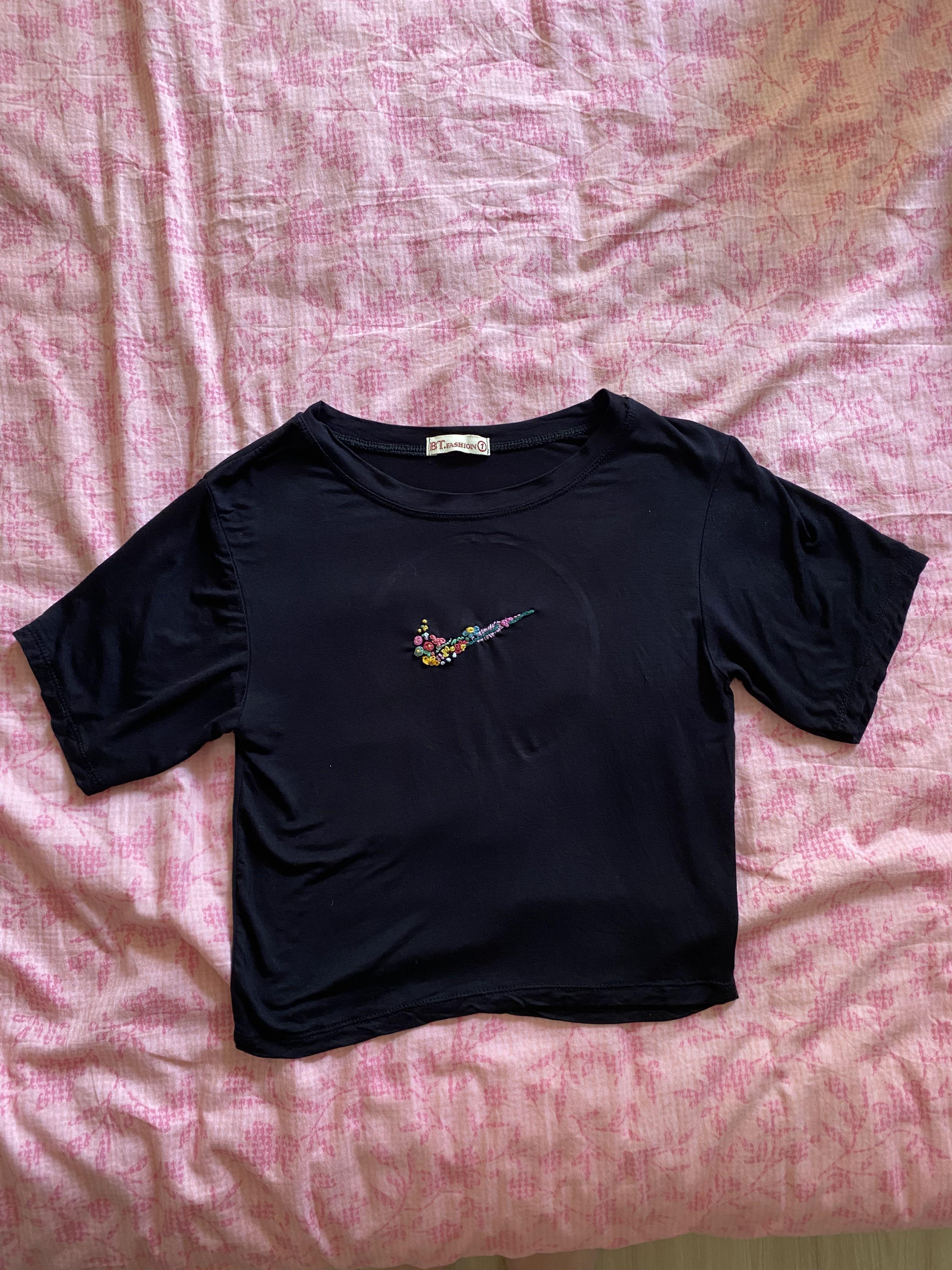 Nike Floral Embroidered Swoosh Crop Top 