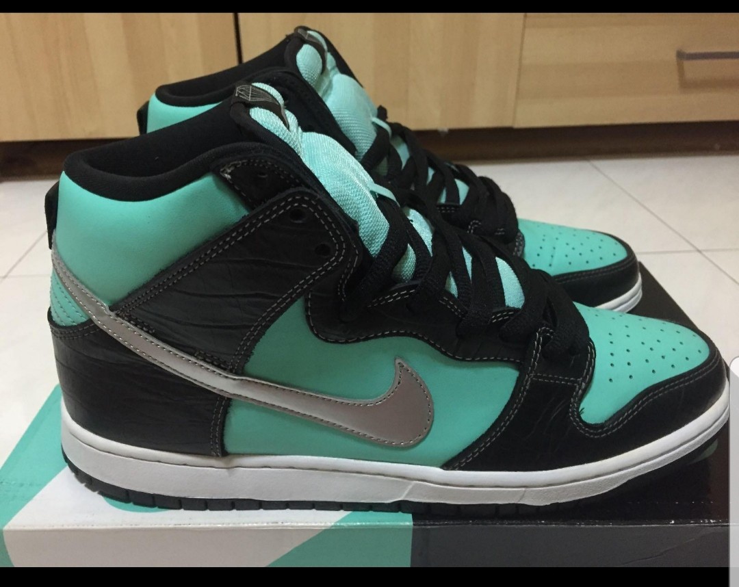 diamond supply nike sb