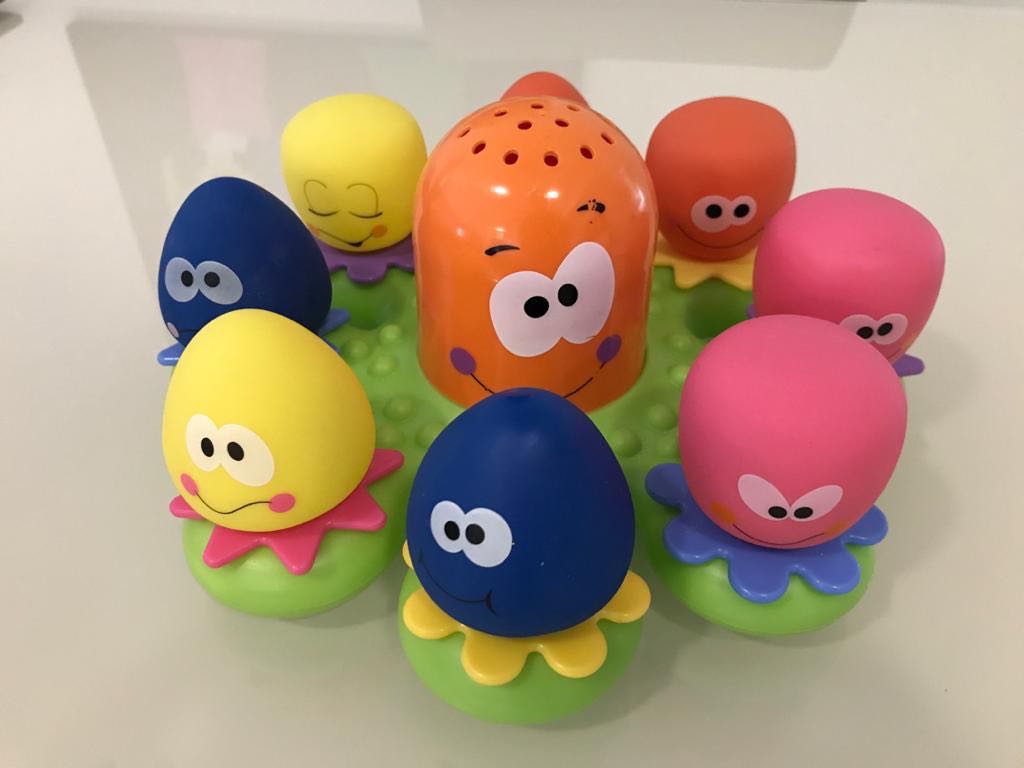 Octopals top bath toy