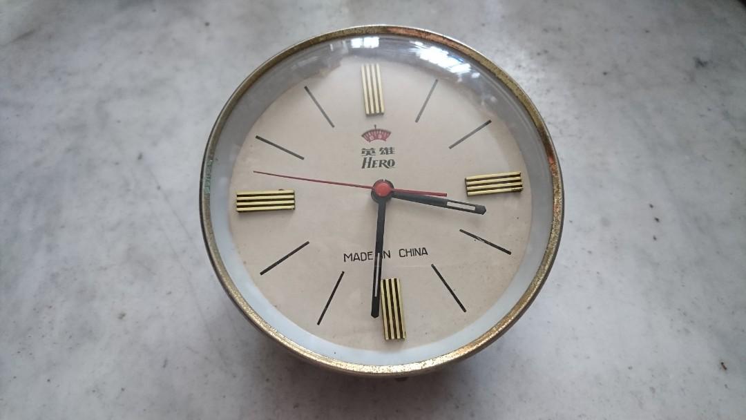 (Reserved) Old Hero alarm clock, Hobbies & Toys, Memorabilia
