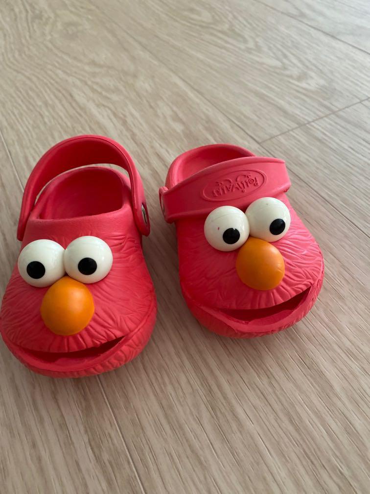 Elmo sandals best sale