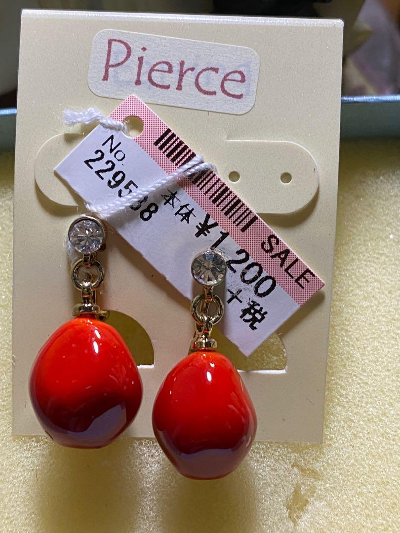 Red clip earring, Women's Fashion 