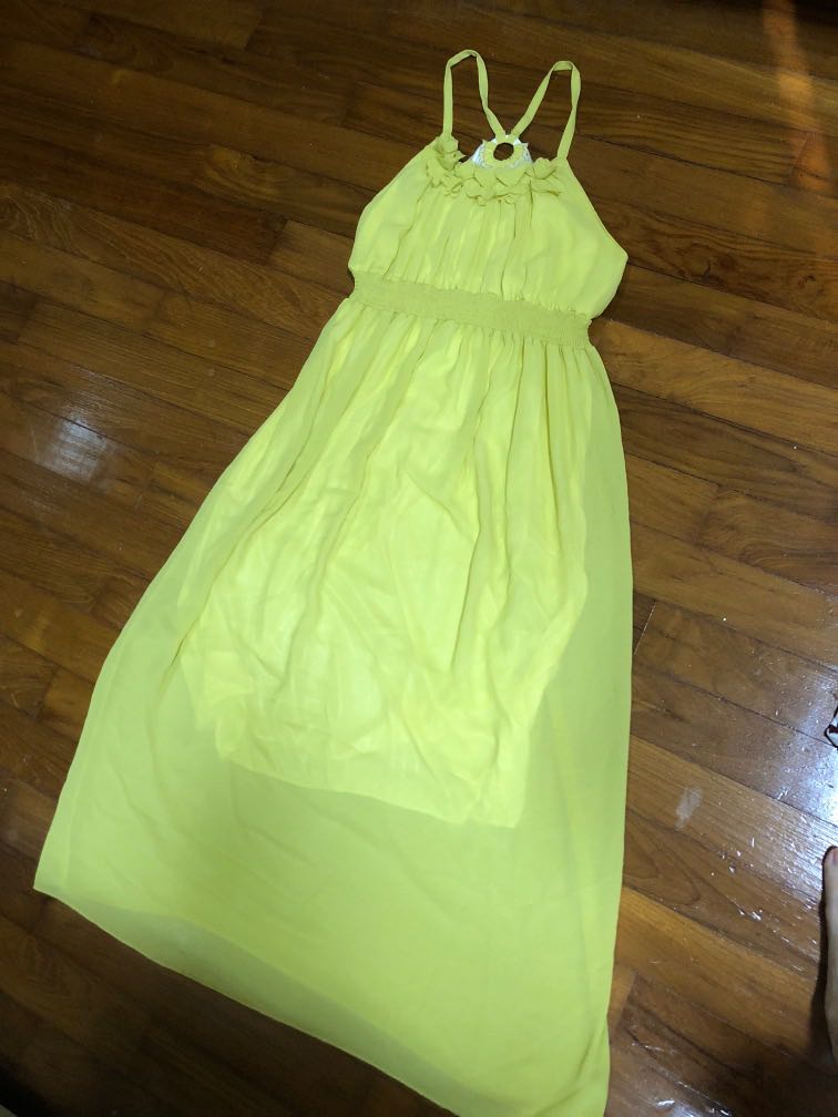 shiny yellow dress