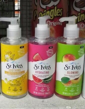 ST. IVES Calming Chamomile Daily Cleanser (Category: Face Care) located in Las Pinas. Submitted by dyoza2008 (Listing ID 1012006102, Image 3). Description: Got sensitive skin? Get glowing with St. Ives Calming Chamomile Daily Cleanser. This gentle facial cleanser is cruelty free and removes dirt, oil & impurities.FRAGRANCE FREE • OIL FREE • DERMATOLOGIST TESTED • CRUELTY FREE • BOTTLES MADE WITH 100% RECYCLED PLASTIC • PARABEN FREE • NON-COMEDOGE