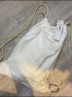 （分類：）位於 。 由 chowchowder 提交（商品編號 1012156215，圖片 1）。簡介： 。