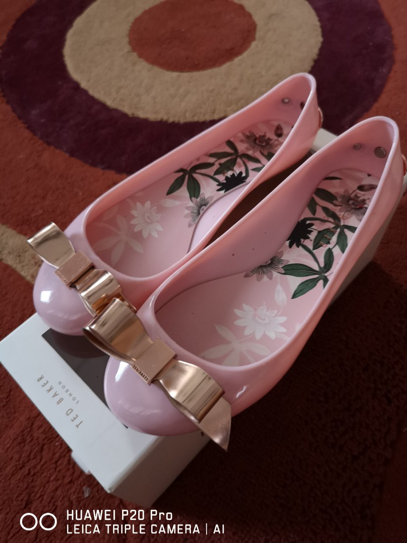 ted baker pump shoes