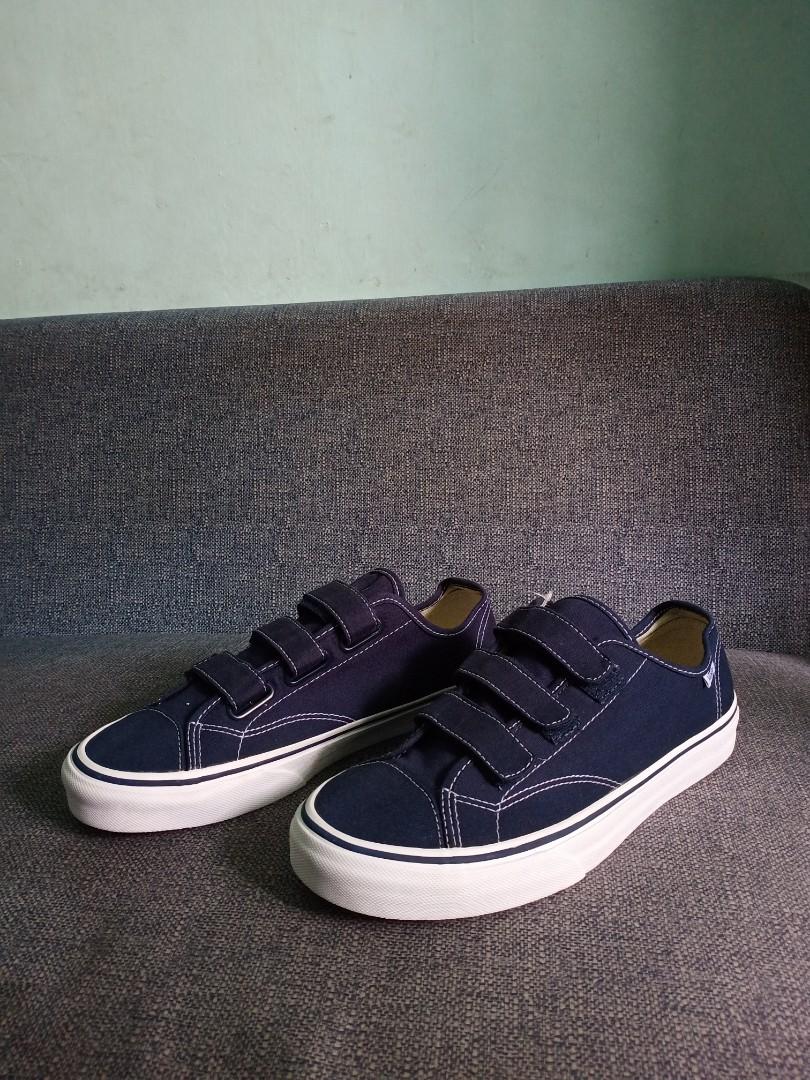 Vans Style 23 V Navy, Men's Fashion 