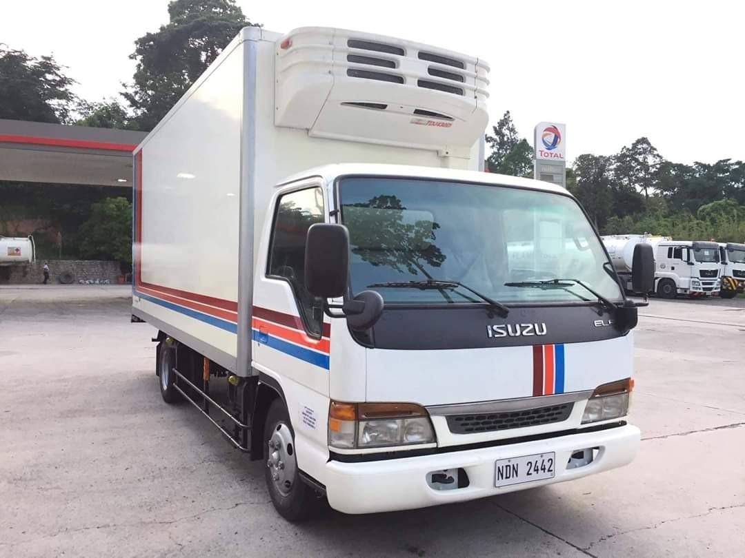 18ft Isuzu Elf FREEZER VAN 4HJ1 Japan Surplus Special Vehicles
