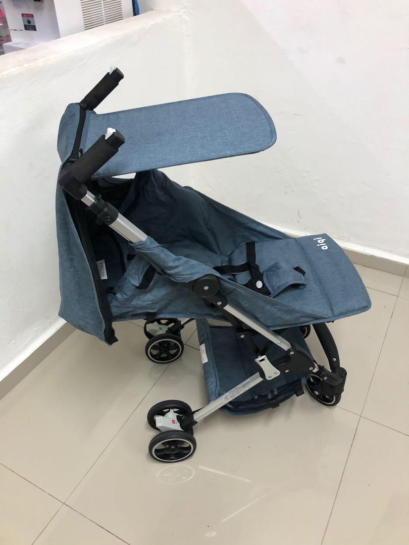 Aiqi Stroller cabin size