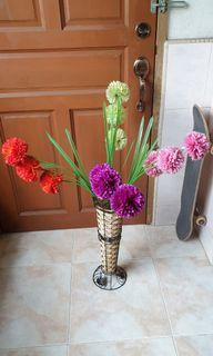 Free Artificial flowers and vase