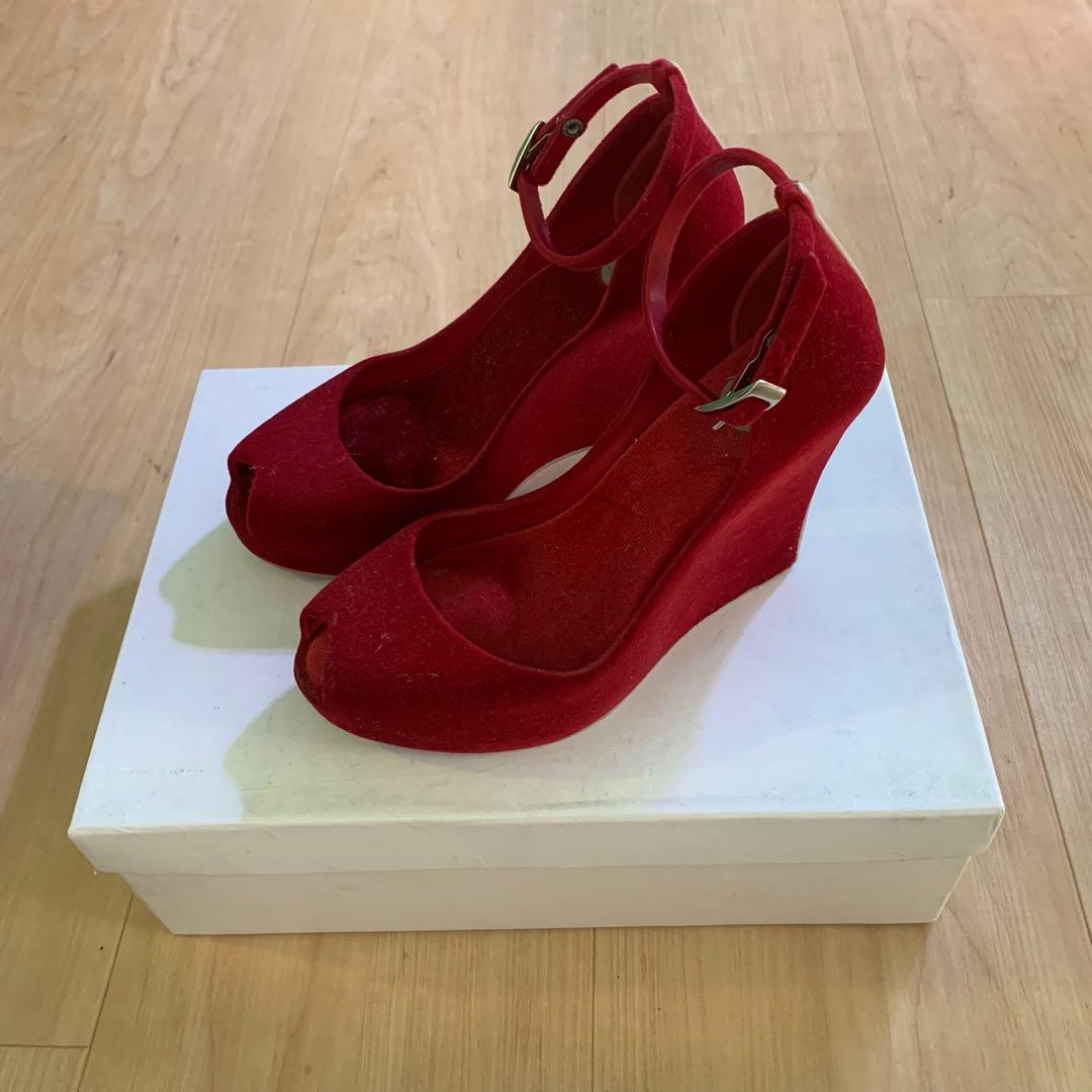 wedge heels red