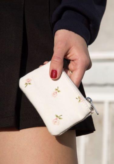 brandy melville white floral coin purse