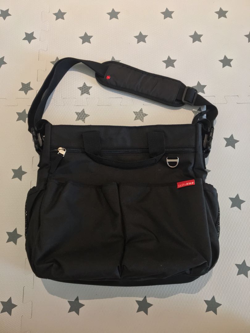 skip hop duo changing bag