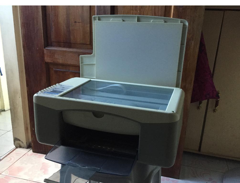 Defective HP Deskjet (Category: Printers, Scanners & Copiers) located in Imus. Submitted by nhelsg2 (Listing ID 1012211943, Image 3). Description: Defective HP Deskjet F370 All In One Printer-Scanner-Copier Dimension H 170 mm (7.0 inches) X W440 mm (16.8 inches) X D259 mm (10.2 inches) Weight 4.5 kilograms (10 pounds) Full specs see : https://support.hp.com/us-en/product/hp-deskjet-f300-all-in-one-printer-series/1129389/model/1129392/product-info