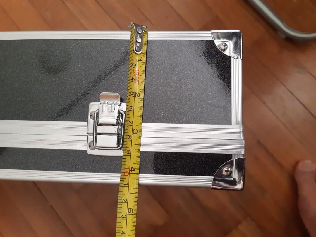Drone case (Category: Drones) located in Singapore. Submitted by eric.432 (Listing ID 1012214935, Image 3). Description: Never used before and stock only in my room. Dimension as shown in the photo..