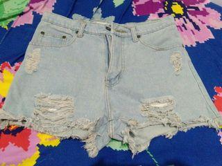 High waist ripped shorts