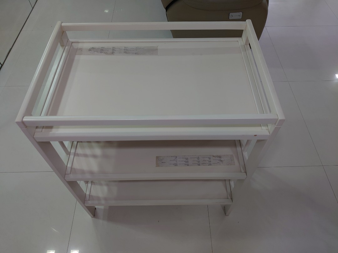Baby changing stand clearance