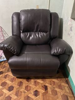 (Category: ) located in . Submitted by michelinz (Listing ID 1012334858, Image 1). Description: .