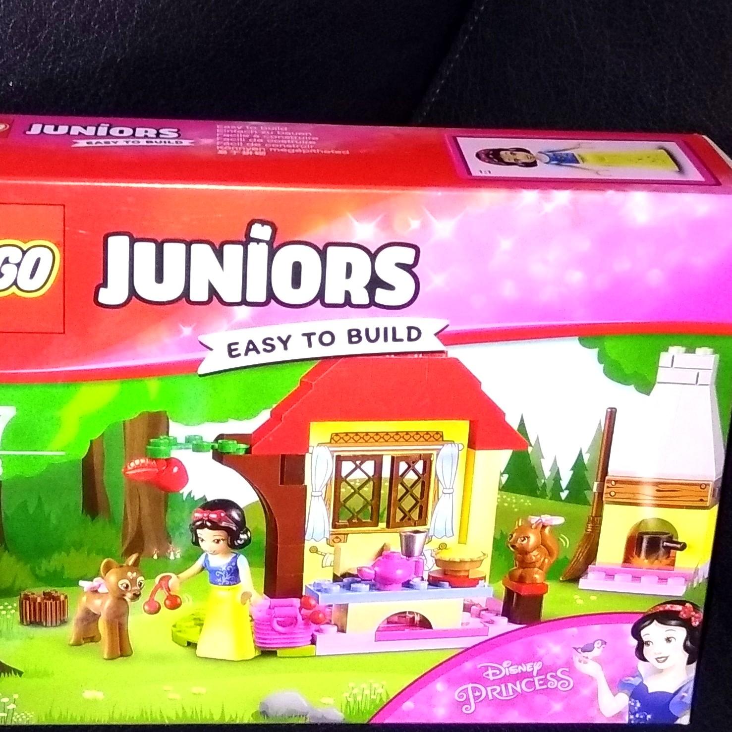 Lego Disney princess 10738 snowhite, Hobbies & Toys, Toys & Games on ...
