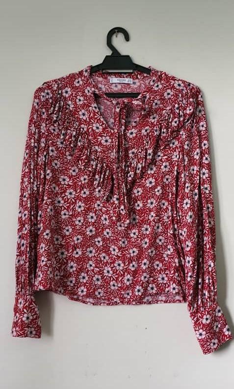Mango Blouse (Category: Blouses) located in Kuala Lumpur. Submitted by adramly (Listing ID 1006065813, Image 1). Description: .