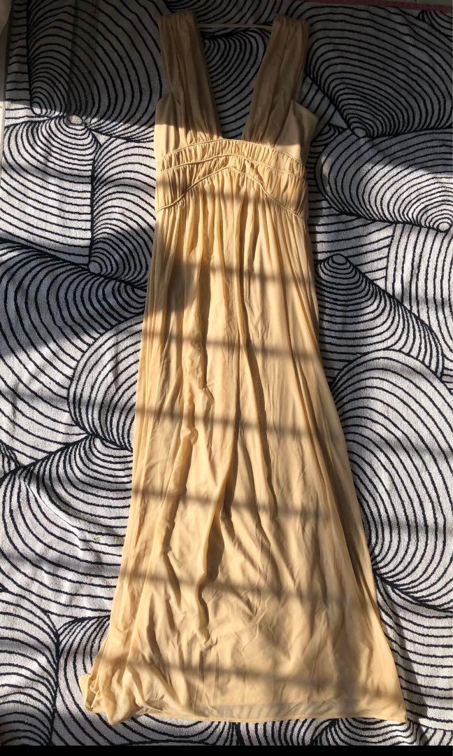 Nasty gal beige evening Goan, Women's Fashion, Dresses & Sets, Evening  dresses & gowns on Carousell