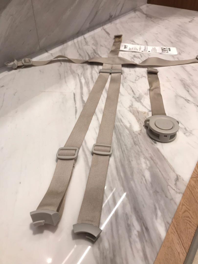 nomi Highchair harness seatbelt by evomove grey