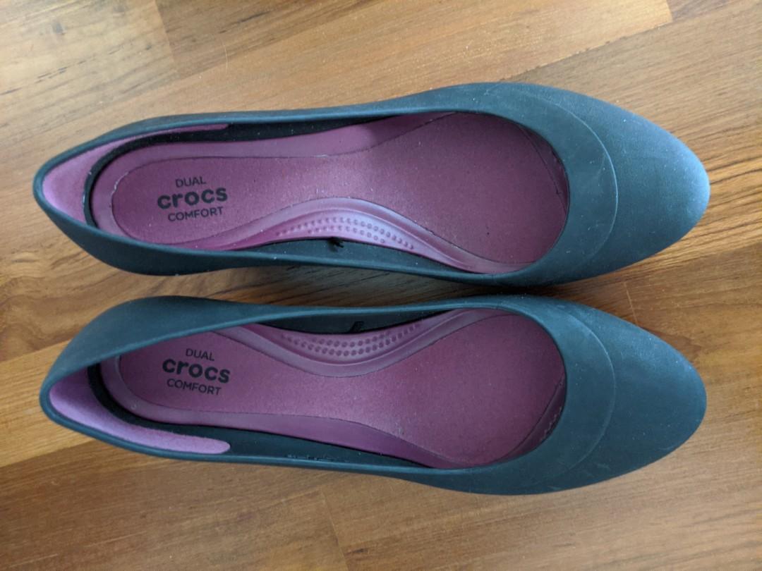 NW Crocs confort formal women shoes, Women's Fashion, Footwear, Sandals on  Carousell