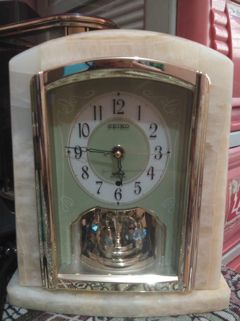 Seiko radio wave clock, Hobbies & Toys, Memorabilia & Collectibles, Vintage Collectibles on