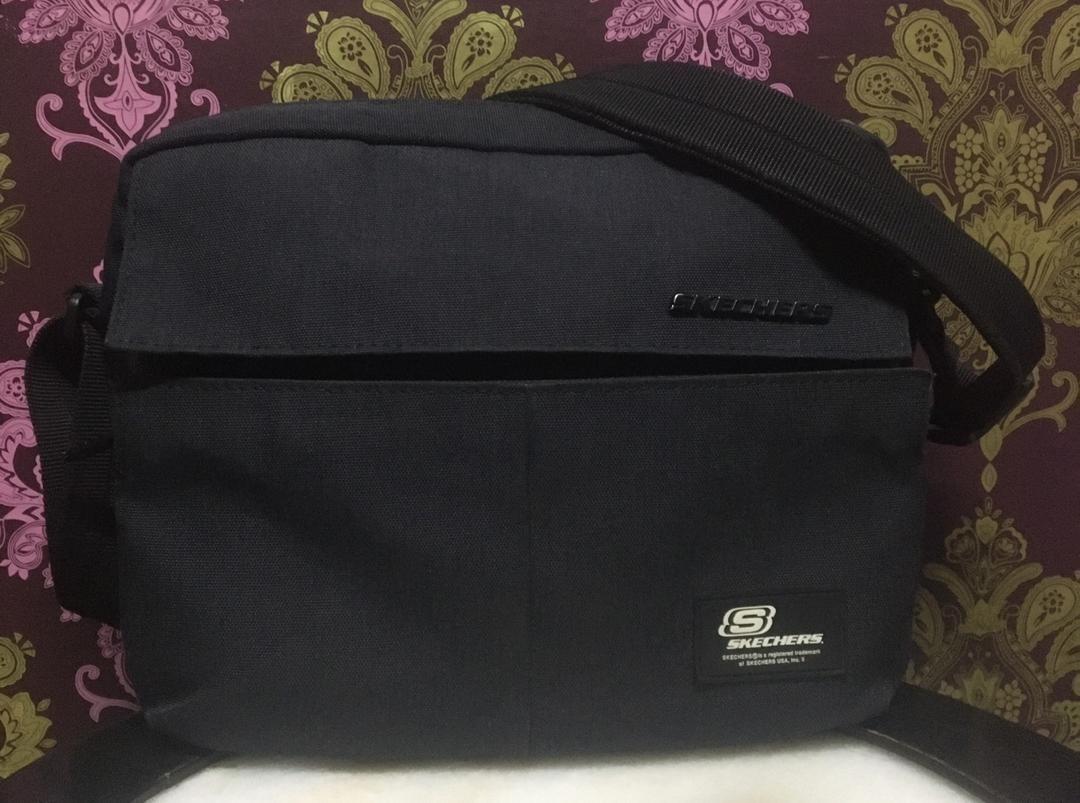 skechers sling bag